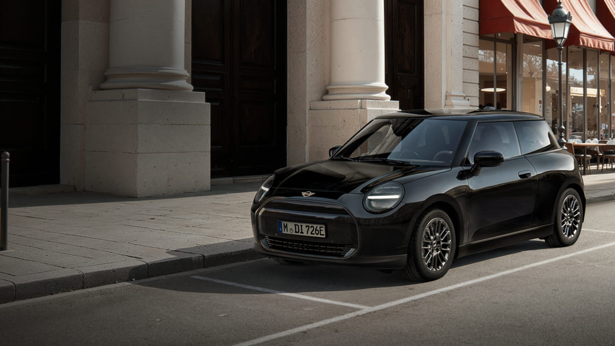 MINI Cooper Eléctrico Black Yard